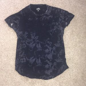 Size Ladies Medium Hollister T-shirt.